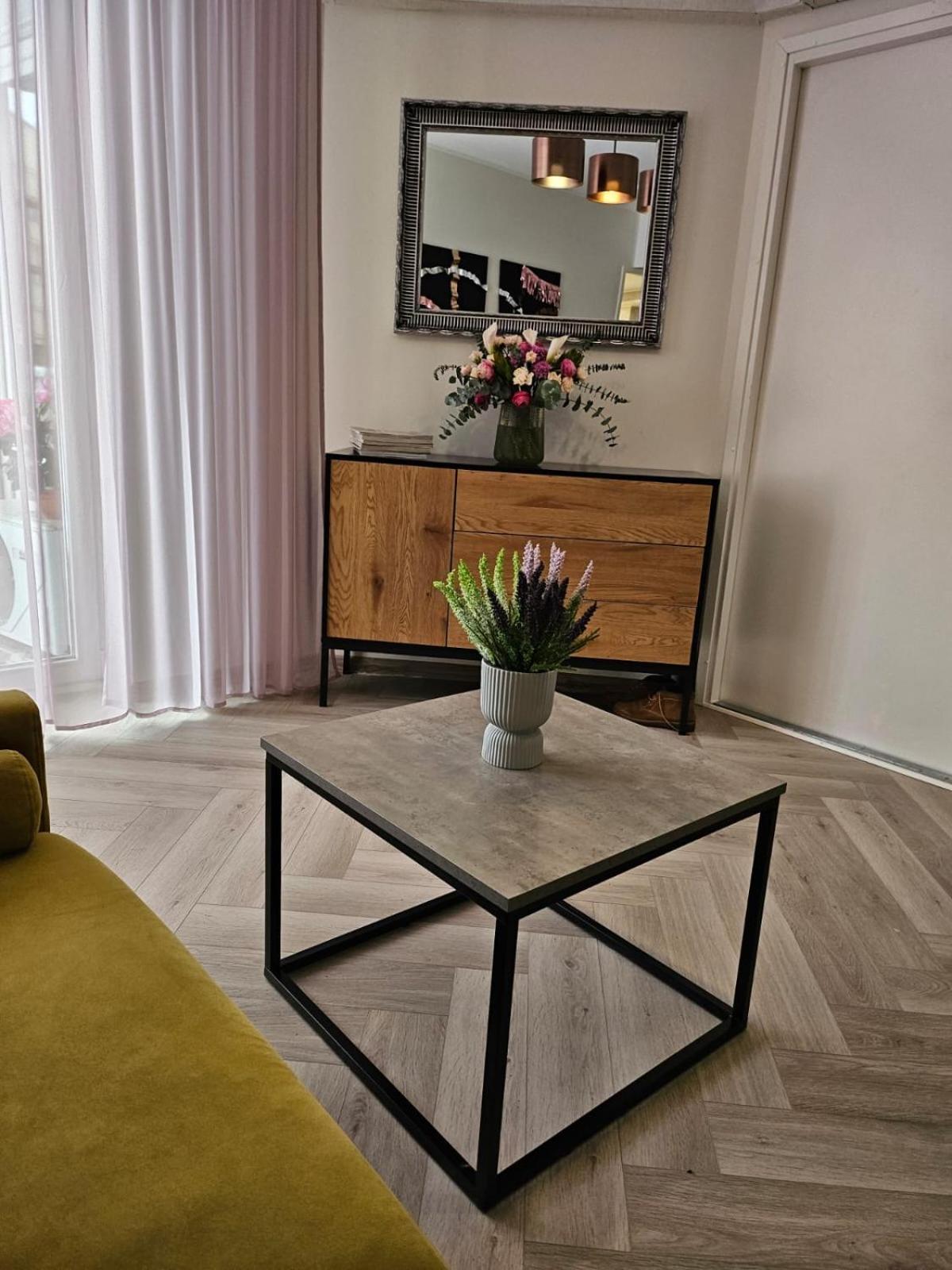 Appartement Stylish 1 Bedroom With Full Kitchen And Bathroom In Kadriorg, Centre